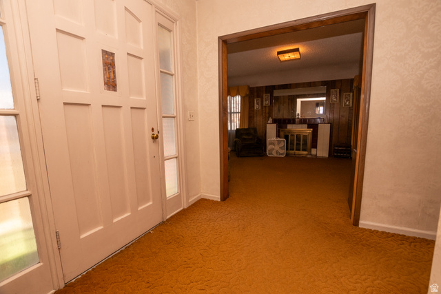 160 North 100 W Street Beaver, UT 84713 - Photo 10 of 36 Hall with carpet and baseboards