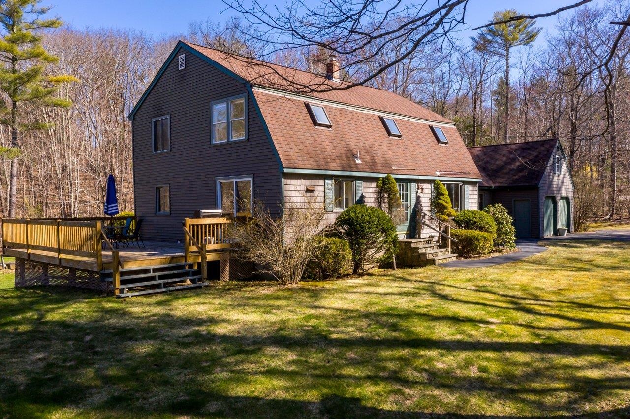56 Priest Road Nottingham, NH 03290 - Photo 2 of 32 Gallery Image 2