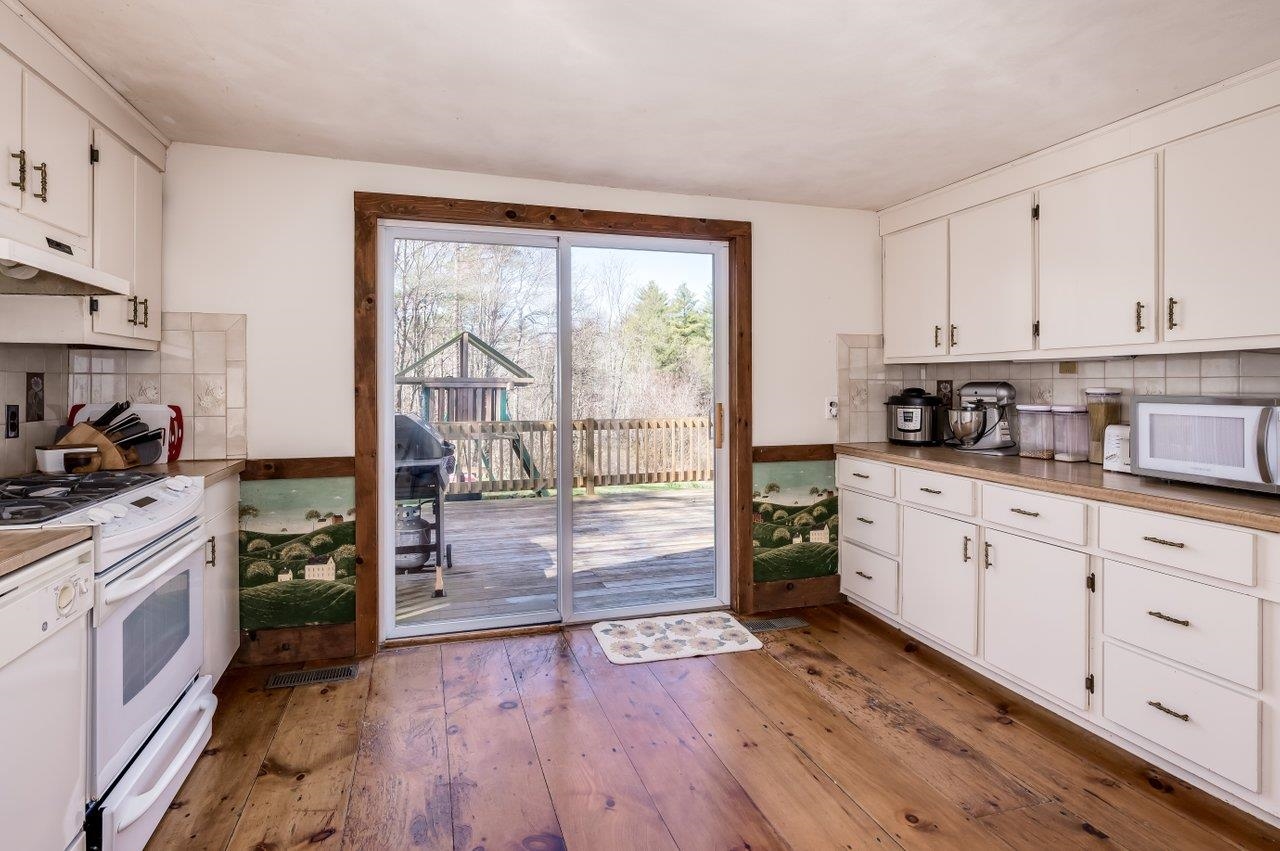 56 Priest Road Nottingham, NH 03290 - Photo 10 of 32 Gallery Image 10