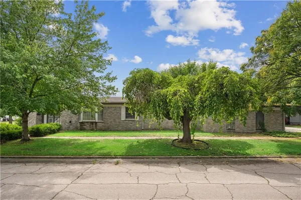 $138,000 | 1302 West 4th Street, Coffeyville, KS 67337