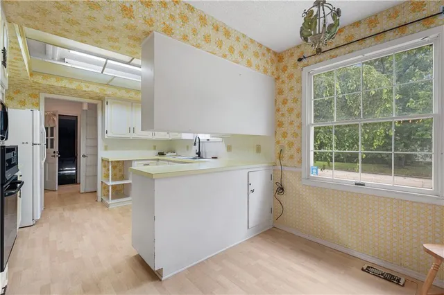 $138,000 | 1302 West 4th Street, Coffeyville, KS 67337