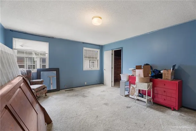 $138,000 | 1302 West 4th Street, Coffeyville, KS 67337