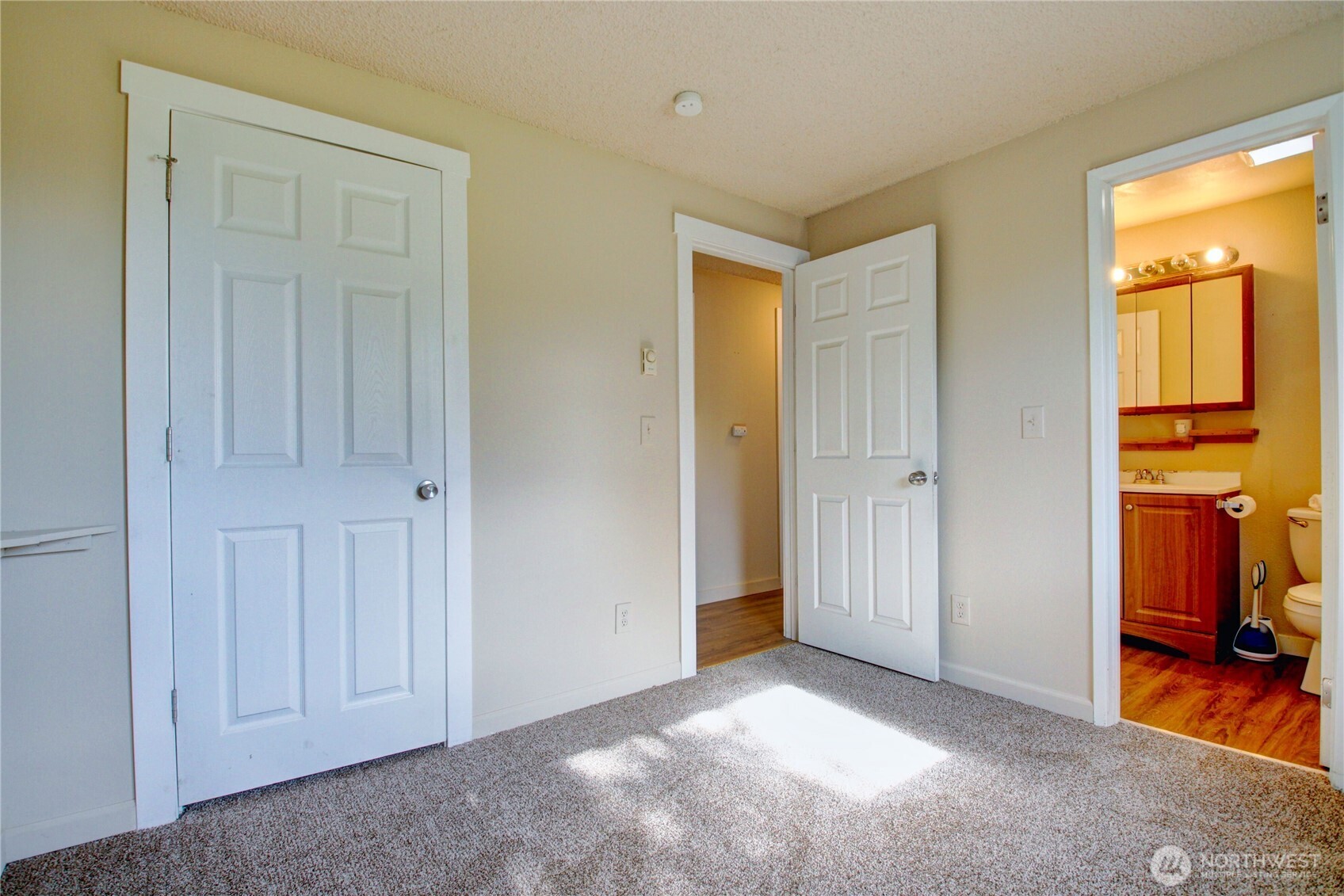 930 North Laventure Road Mount Vernon, WA 98273 - Photo 17 of 29