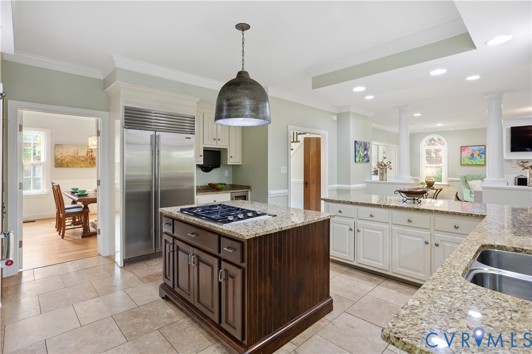 407 Lynchell Place Henrico, VA 23238 - Photo 20 of 50 a kitchen with stainless steel appliances granite countertop a stove a refrigerator a sink a oven and island