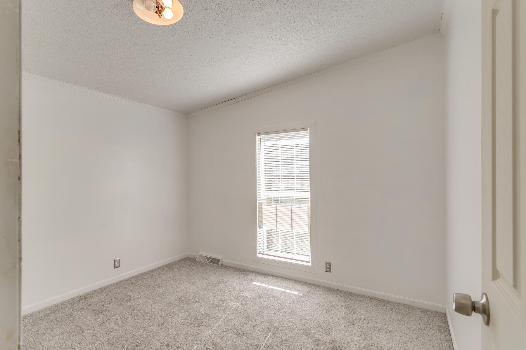 134 Clarks Creek Road Jonesborough, TN 37659 - Photo 33 of 52 031