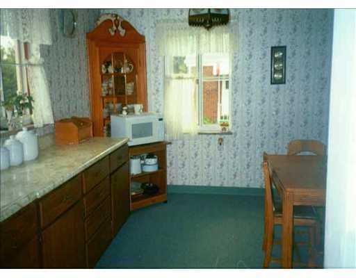 485 Dailey Road Brentwood, PA 15227 - Photo 2 of 6 Kitchen.