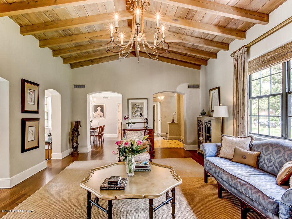 1036 Elder Lane Jacksonville, FL 32207 - Photo 19 of 79 Light, bright, spacious living