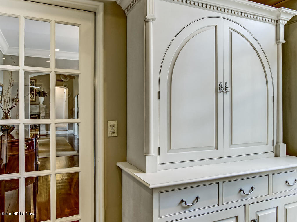 1036 Elder Lane Jacksonville, FL 32207 - Photo 28 of 79 a close view of a utility room with dryer and washer