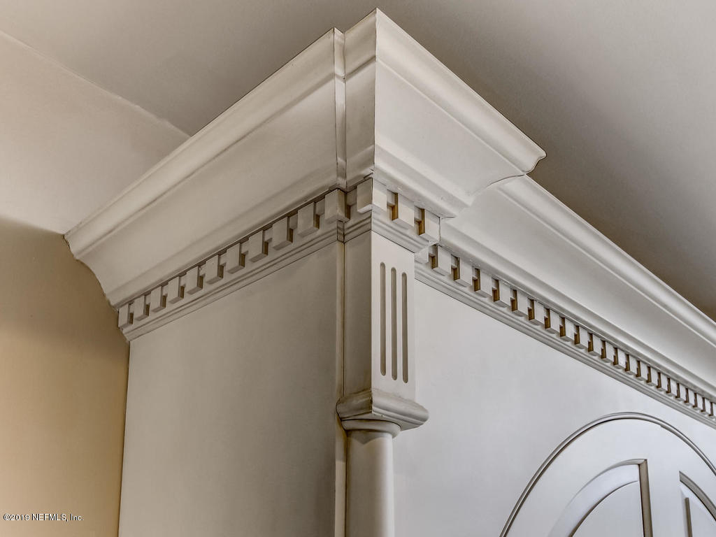 1036 Elder Lane Jacksonville, FL 32207 - Photo 29 of 79 Charming, dental molding