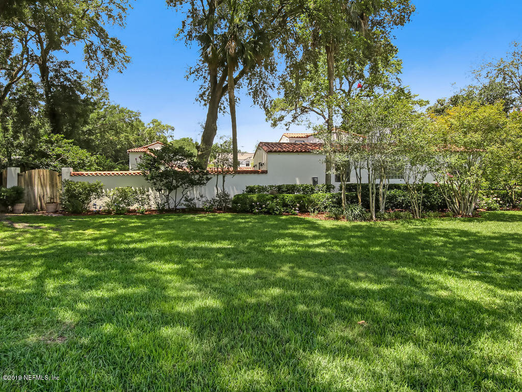 1036 Elder Lane Jacksonville, FL 32207 - Photo 73 of 79 a view of backyard of house with green space