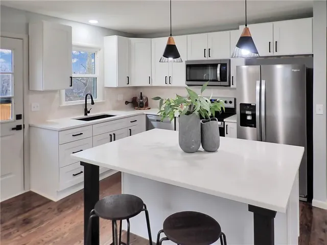 $280,000 | 11204 Cleveland Avenue, Kansas City, MO 64137