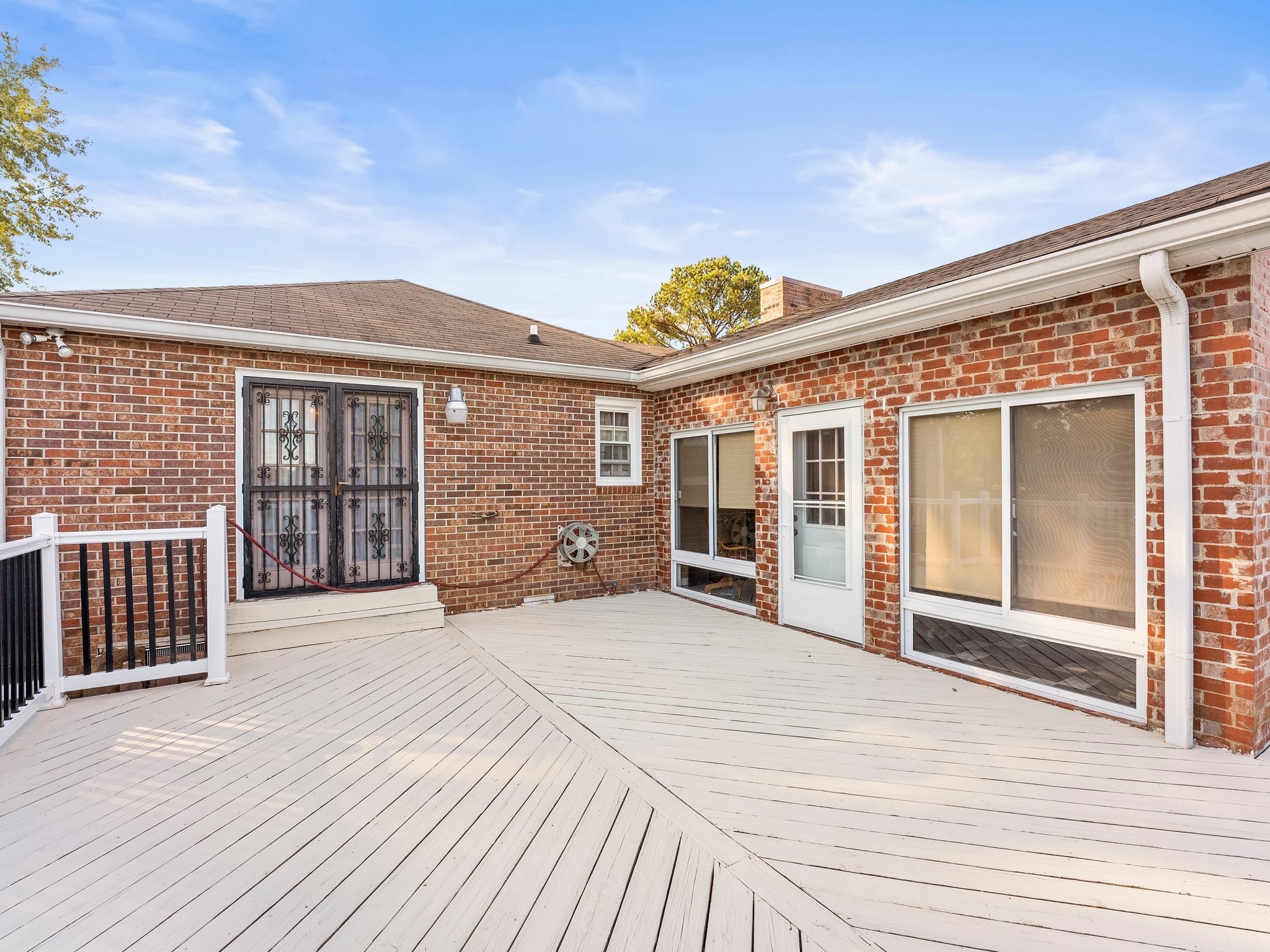 104 12 Oaks Road Tullahoma, TN 37388 - Photo 32 of 41 a view of a house with wooden floor