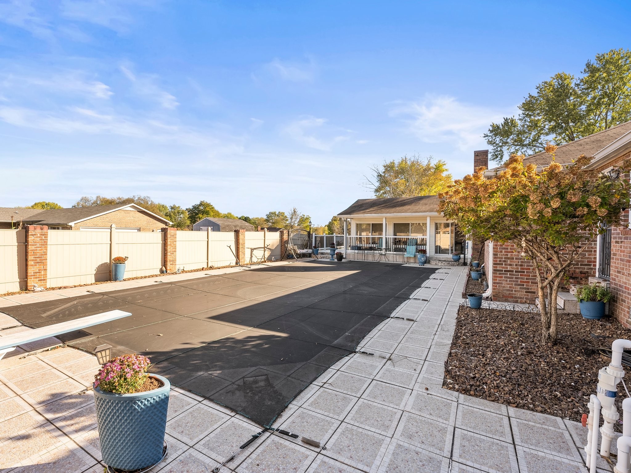104 12 Oaks Road Tullahoma, TN 37388 - Photo 36 of 41 a front view of a house with a yard