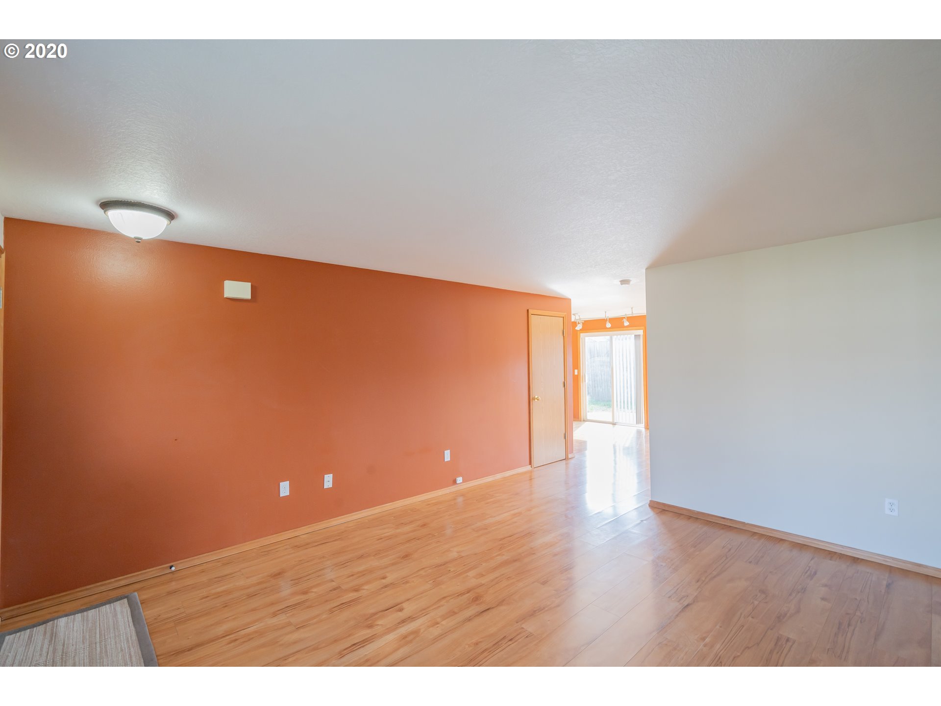 124 Mission Road Kelso, WA 98626 - Photo 5 of 31 Gallery Image 5