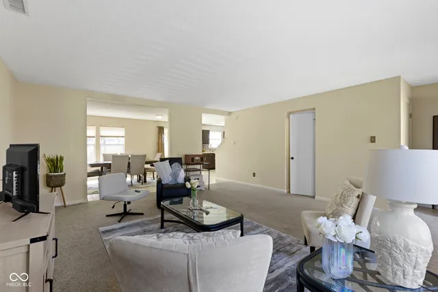 $293,000 | 7435 Bluebird Court, Indianapolis, IN 46254