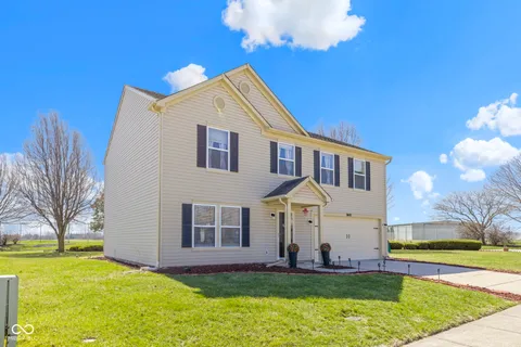 $293,000 | 7435 Bluebird Court, Indianapolis, IN 46254