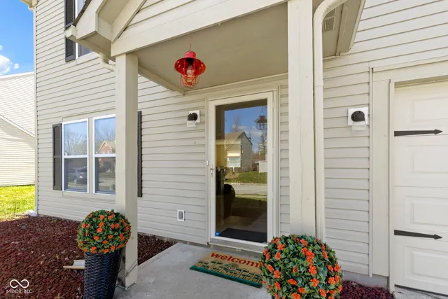 $293,000 | 7435 Bluebird Court, Indianapolis, IN 46254