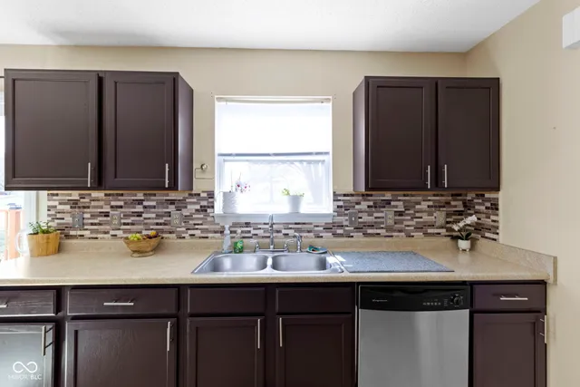 $293,000 | 7435 Bluebird Court, Indianapolis, IN 46254