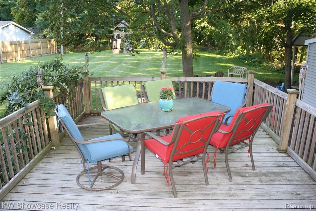 5300 7 Mile Road South Lyon, MI 48178 - Photo 6 of 33 06.JPG