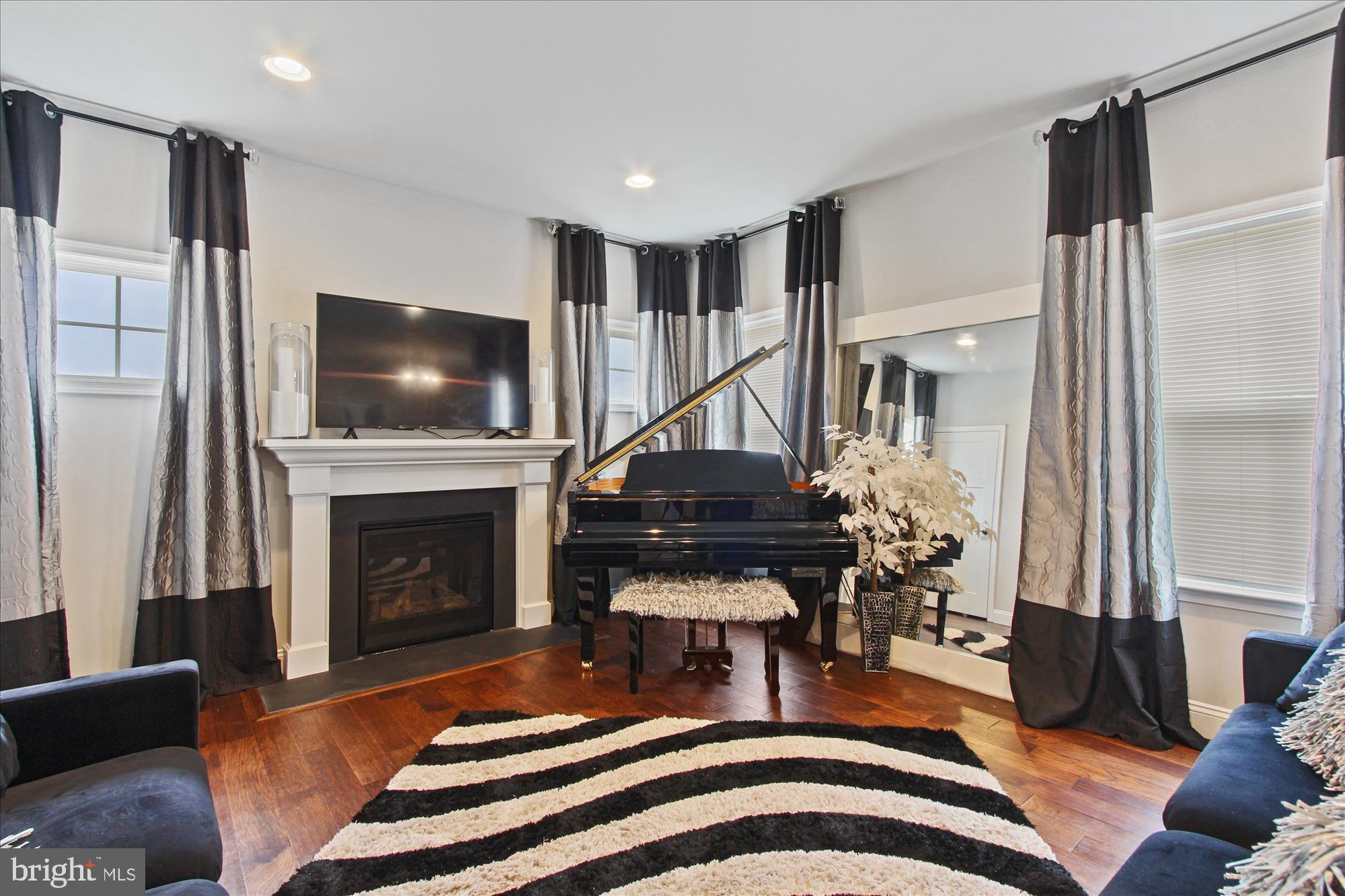 180 Rentzel Drive Manchester, PA 17345 - Photo 9 of 25 Gallery Image 9