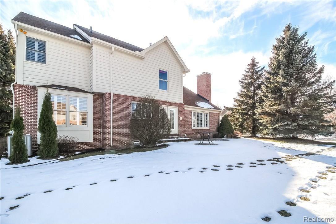 3432 Roseglade Rochester, MI 48306 - Photo 38 of 45 043-5162523-large.jpg