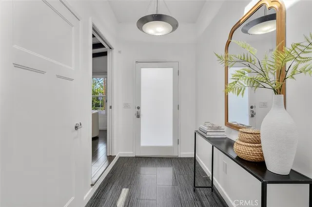 $2,199,000 | 2828 Military Avenue, Rancho Park, CA 90064