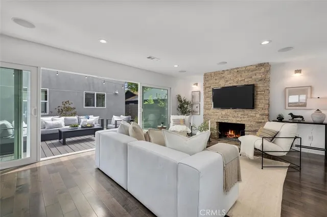 $2,199,000 | 2828 Military Avenue, Rancho Park, CA 90064