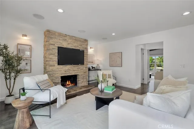 $2,199,000 | 2828 Military Avenue, Rancho Park, CA 90064