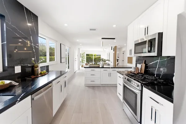 $1,599,000 | 2891 Cottonwood Drive, San Bruno, CA 94066