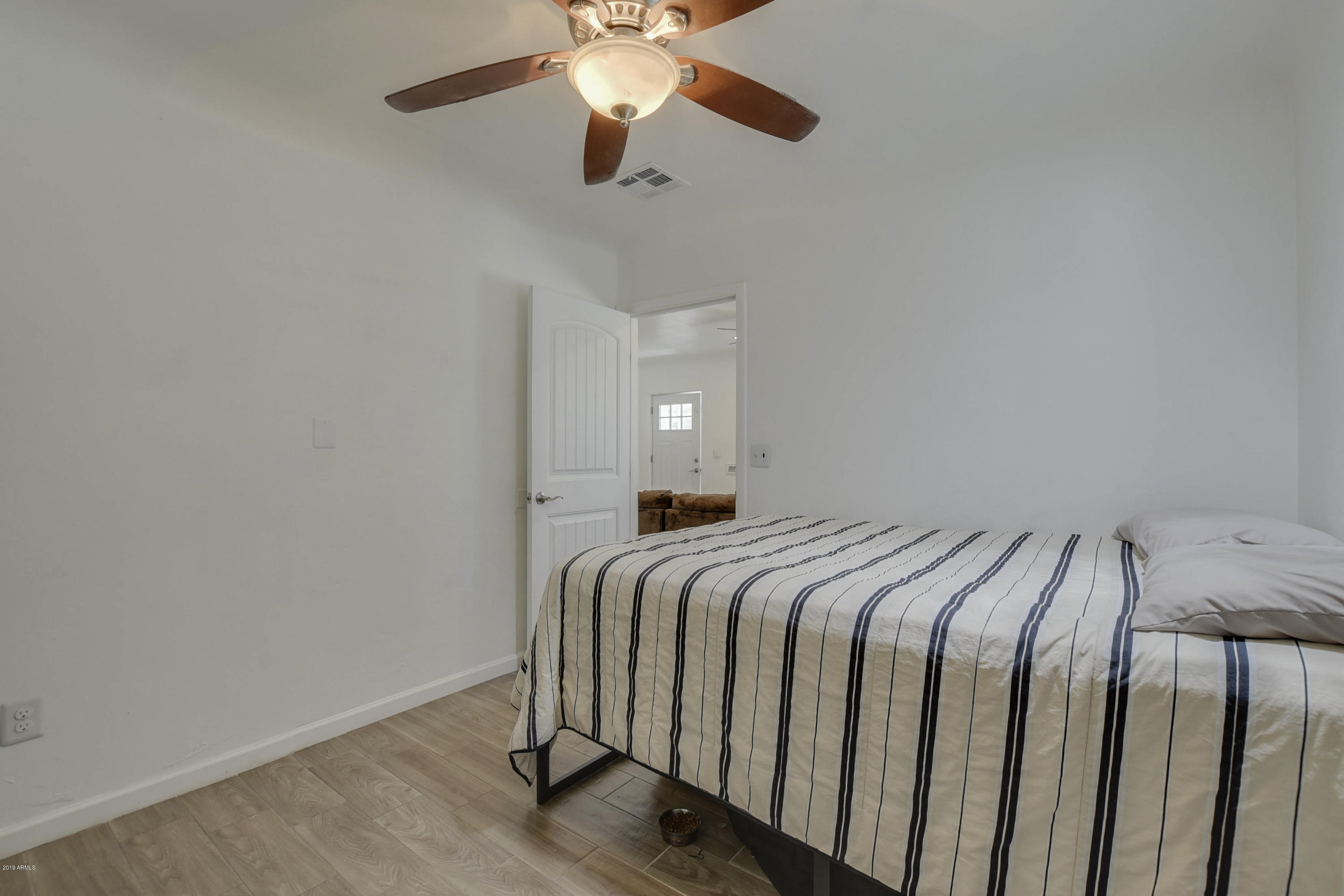 2422 East Cheery Lynn Road Phoenix, AZ 85016 - Photo 15 of 36 2422 E Cherry Lynn Rd_14