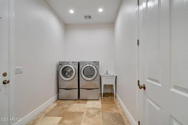 $3,600 | 14810 North Fountain Hills Boulevard, Fountain Hills, AZ 85268