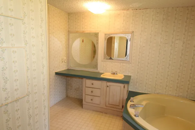 $195,000 | 131 Gloverville Lane, Round O, SC 29474