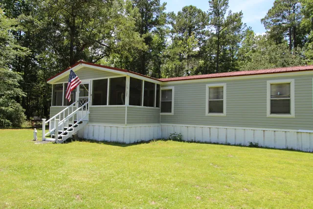 $195,000 | 131 Gloverville Lane, Round O, SC 29474