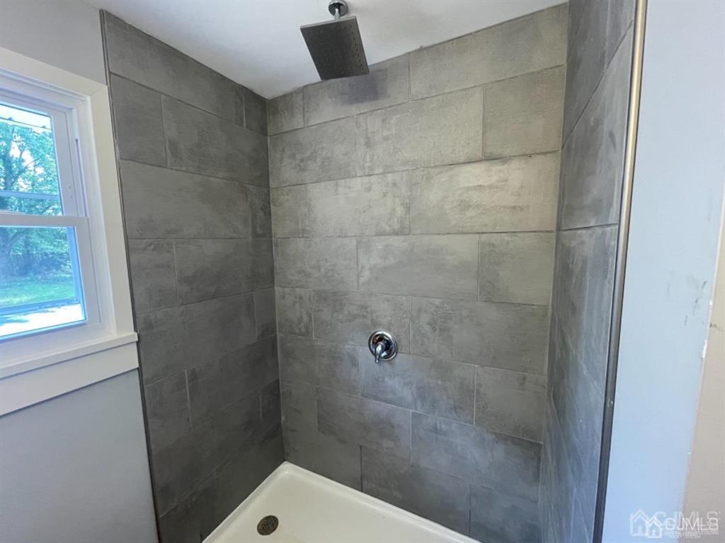 656 Buckshutem Road Bridgeton, NJ 08302 - Photo 9 of 13 Gallery Image 9