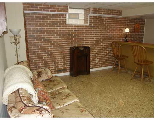 1073 Dale Road Jefferson Hills, PA 15332 - Photo 12 of 16 Studio/Study/Office.