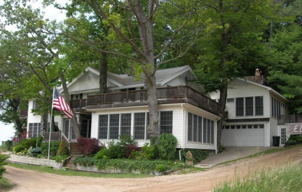79261 Edgewater Road Covert, MI 49043 - Photo 25 of 71 16