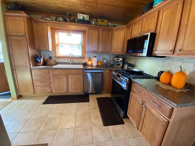 109 Fox Hill Road Portage, ME 04768 - Photo 14 of 46 109 Fox Hill Rd Portage (34)