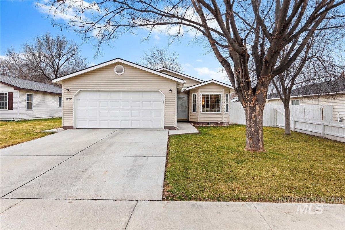 827 Mason Loop Nampa, ID 83686 - Photo 2 of 32