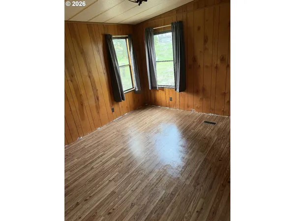 $165,000 | 737 North 15th Avenue, Elgin, OR 97827