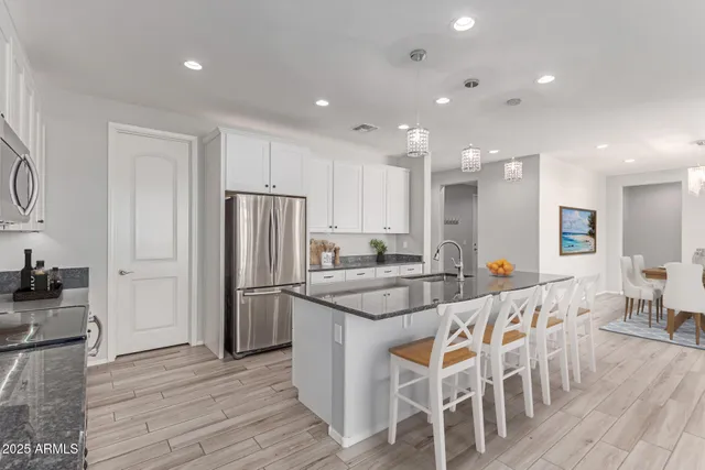 $599,820 | 8010 West Atlantis Way, Phoenix, AZ 85043