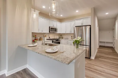 $401,002 | 387 Masters Drive, Addison, IL 60101