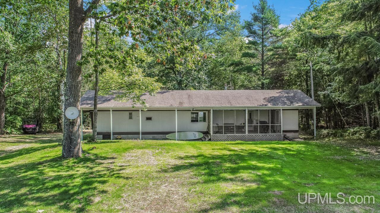 8923 25 Rd Garden Garden, MI 49835 - Photo 4 of 21