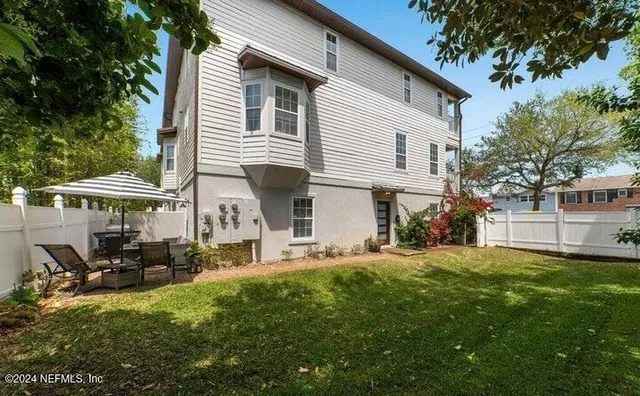 $4,000 | 400 14th Avenue North, Unit D, Jacksonville Beach, FL 32250