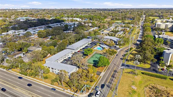 $183,000 | 101 Lake Avenue Northeast, Unit 215, Largo, FL 33771