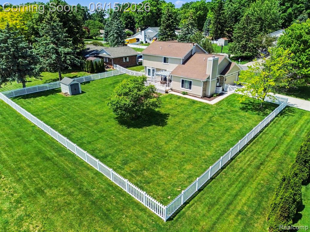 6433 Woodcrest Ridge Clarkston, MI 48346 - Photo 6 of 40