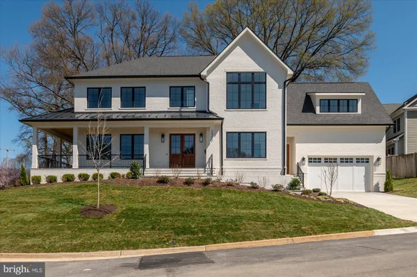 $3,250,000 | 2400 North Lincoln Street, Arlington, VA 22207