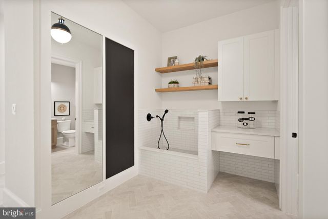 $3,250,000 | 2400 North Lincoln Street, Arlington, VA 22207