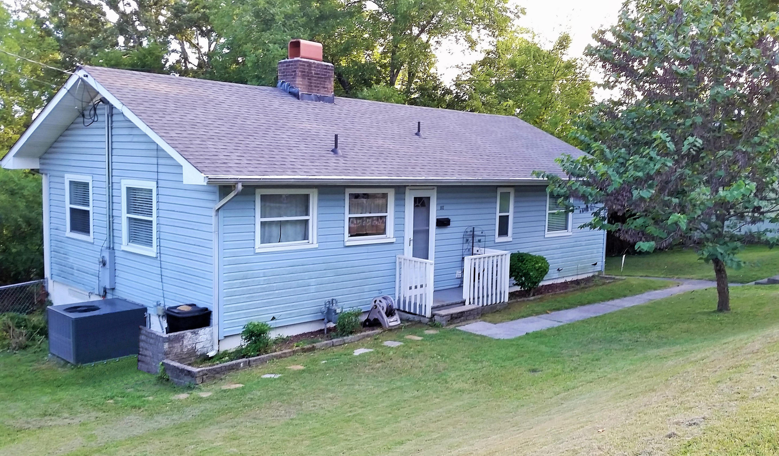 102 Pine Lane Oak Ridge, TN 37830 - Photo 1 of 24 20160815130412349889000000-o