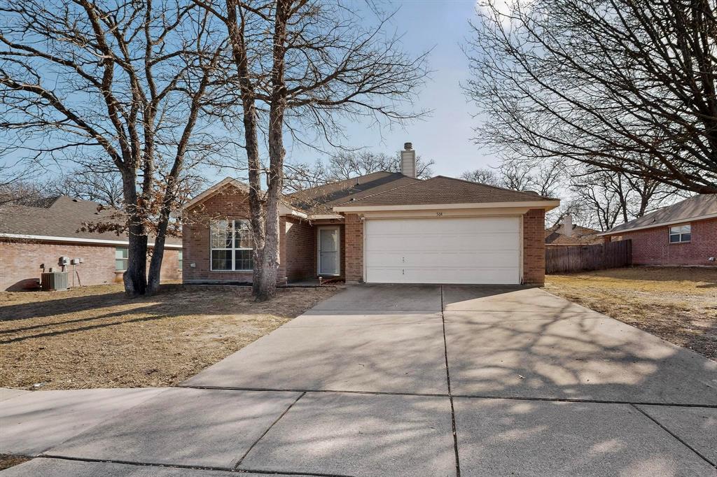 508 Logan Drive Azle, TX 76020 - Photo 1 of 14