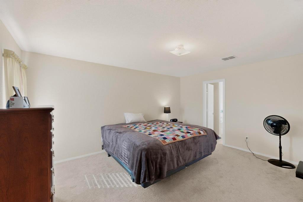 508 Logan Drive Azle, TX 76020 - Photo 7 of 14